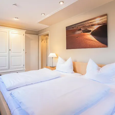 Auster No 3 アパート