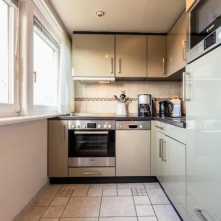 アパート Auster No 3